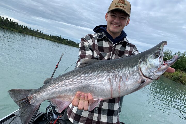 Full day Alaska Salmon Fishing on the Kenai Peninsula