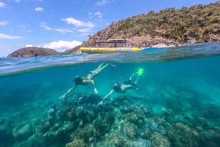 Ocean Rafting: Whitehaven Beach, Snorkelling & Hill Inlet Lookout