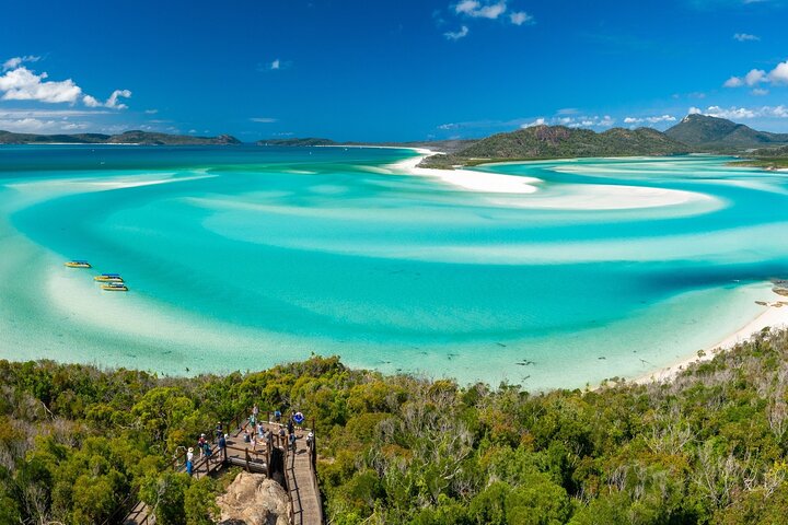 Ocean Rafting: Whitehaven Beach, Snorkelling & Hill Inlet Lookout