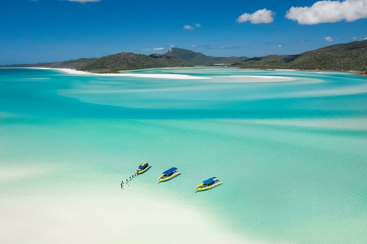 Ocean Rafting: Whitehaven Beach, Snorkelling & Hill Inlet Lookout