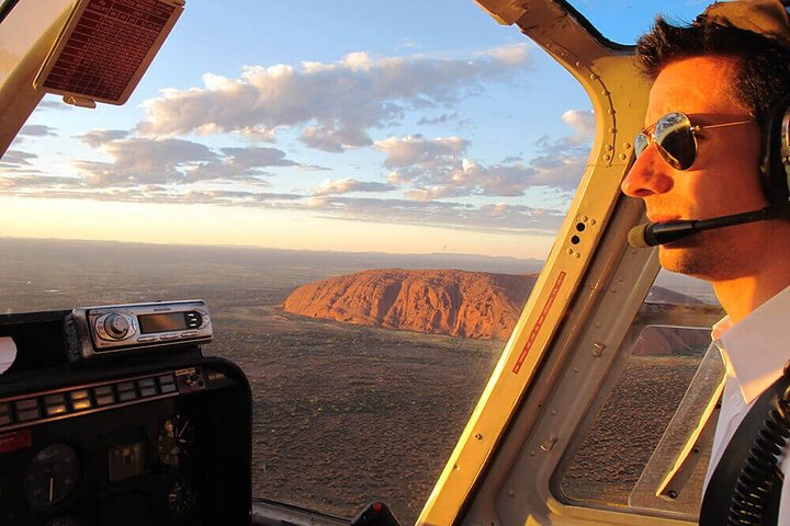 25-Minute Uluru and Kata Tjuta Scenic Helicopter Flight