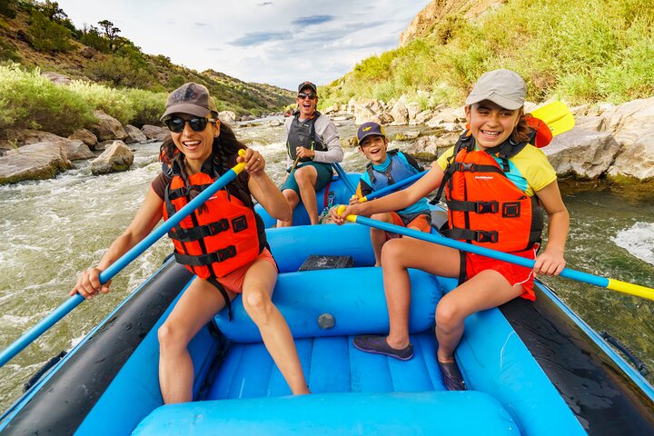 Far Flung Adventures Rio Grande Racecourse