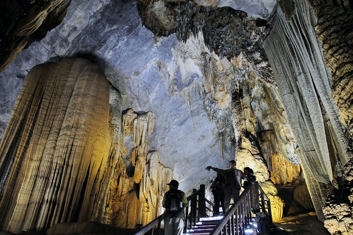 Deluxe Small Group Tour: Phong Nha Cave And Dark Cave 1 Day