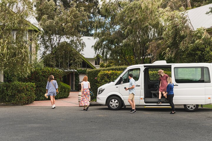 Marlborough Icons Tour - Wine tasting + Cruise