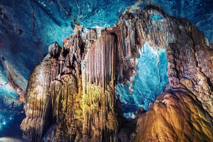 Deluxe Small Group Tour: Phong Nha Cave And Dark Cave 1 Day