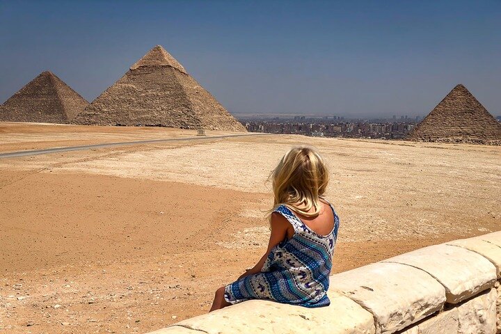 Private Day from Sharm to Cairo by plane, all entrance fees, Camel, Lunch, Guide