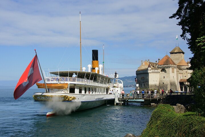 Round trip cruise from Vevey to Chillon