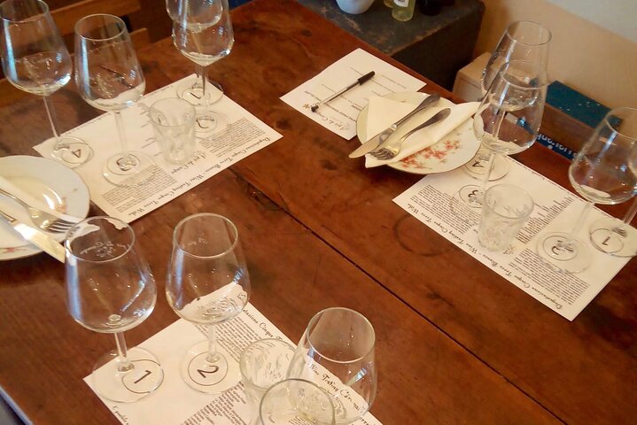 Sensorial wine tasting in Manarola, Cinque terre