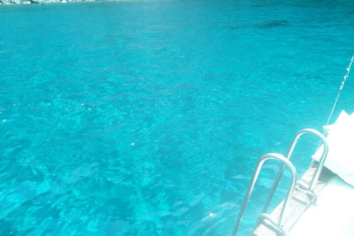 Discovering Lipari by boat (Private tour)