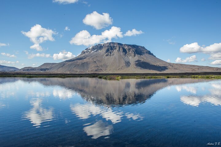 Askja & Holuhraun, Super Jeep Day Tour from Lake Myvatn