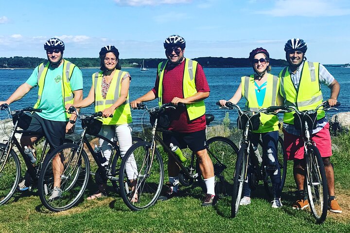 E-Bike and Bike Rentals: 7-Speed Bicycles and EBikes 3-hr Rental