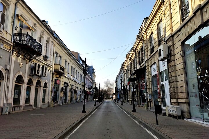 Private Virtual Tour in Ruse with a Local Guide