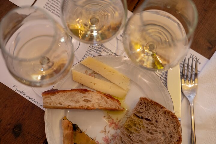 Sensorial wine tasting in Manarola, Cinque terre