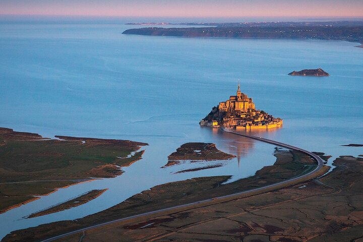Day Trip with a local driver Mont Saint-Michel from Saint-Malo - 6 hours