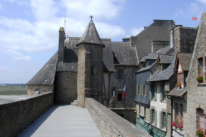 Day Trip with a local driver Mont Saint-Michel from Saint-Malo - 6 hours