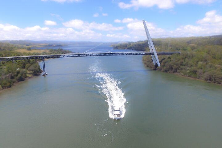 Batman Bridge 4 Hour Lunch Cruise including the Cataract Gorge