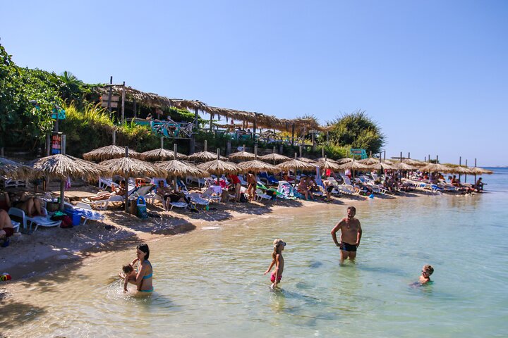 Medulin: All-Inclusive Pirate Boat Tour to Kamenjak Cave & Levan