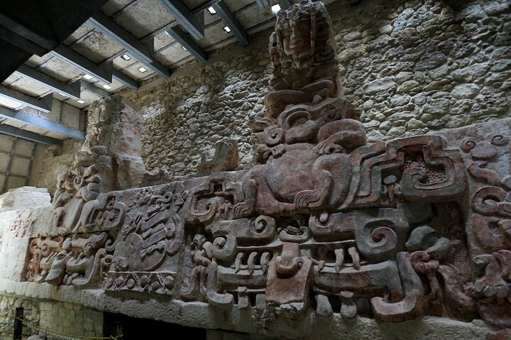 Tour to Calakmul and Balamkú. From Campeche