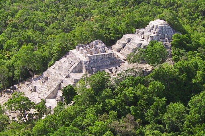 Tour to Calakmul and Balamkú. From Campeche