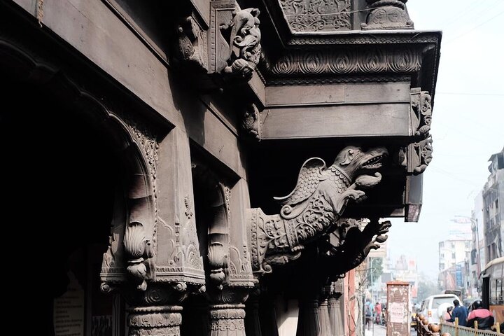Pune Walking Tour with a Punekar