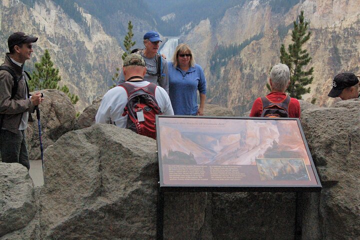 Lower Loop Van Tour from West Yellowstone: Grand Prismatic and Old Faithful