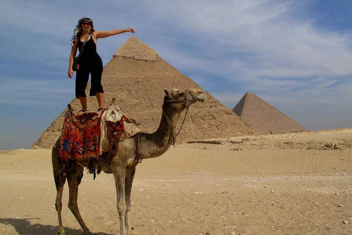 Full day tour to Giza Pyramids, Memphis, Sakkara & Dahshur with private guide