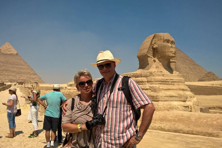 Full day tour to Giza Pyramids, Memphis, Sakkara & Dahshur with private guide