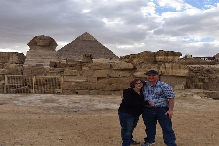 Full day tour to Giza Pyramids, Memphis, Sakkara & Dahshur with private guide