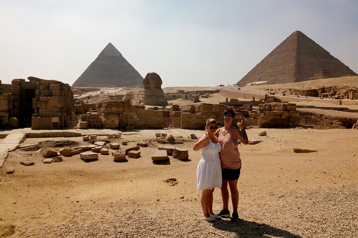 Full day tour to Giza Pyramids, Memphis, Sakkara & Dahshur with private guide