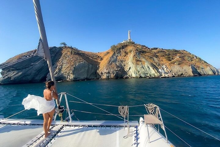 Full-Day Catamaran Tour through Tayrona