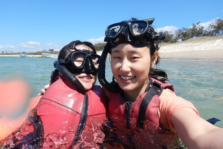 Gold Coast Kayaking & Snorkelling Tour (2.5 Hours)