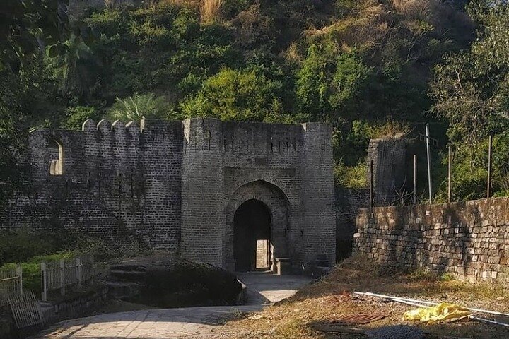 Historical Tour including Unesco Kangra fort & Rock cut temple from Dharamshala