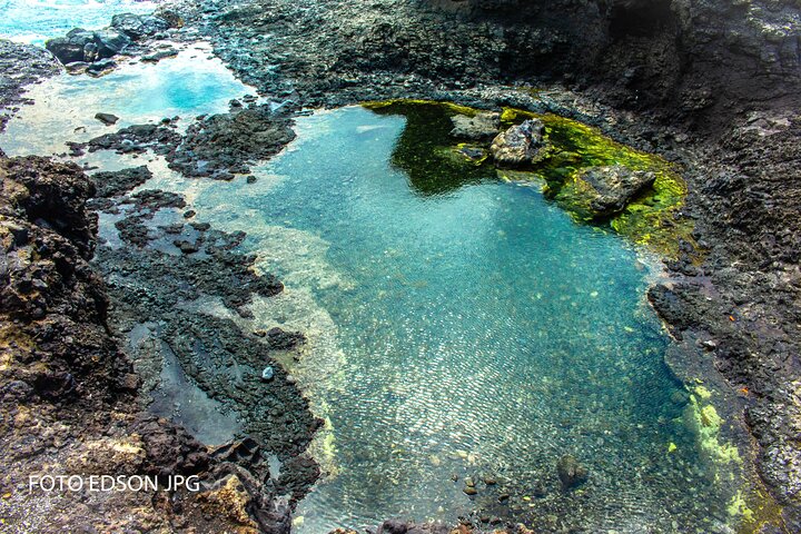Nature and relaxation at the natural pool of Salinas