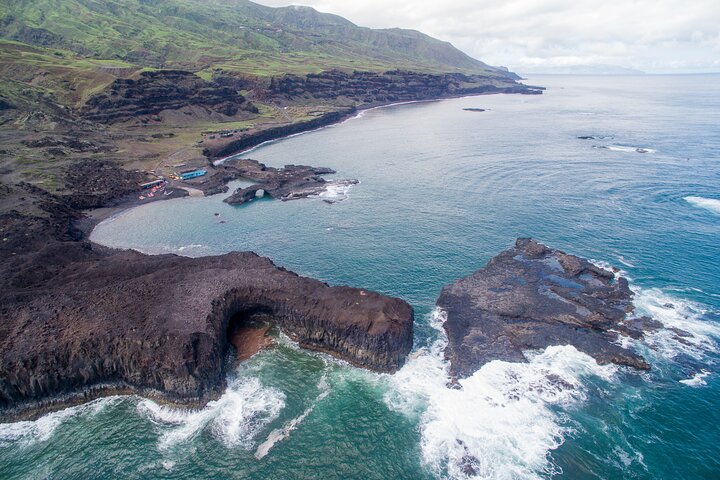 Nature and relaxation at the natural pool of Salinas