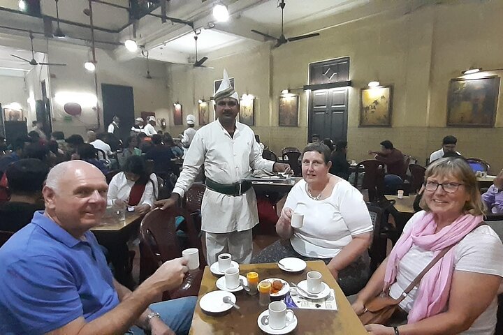 Hello Calcutta Walk Tour