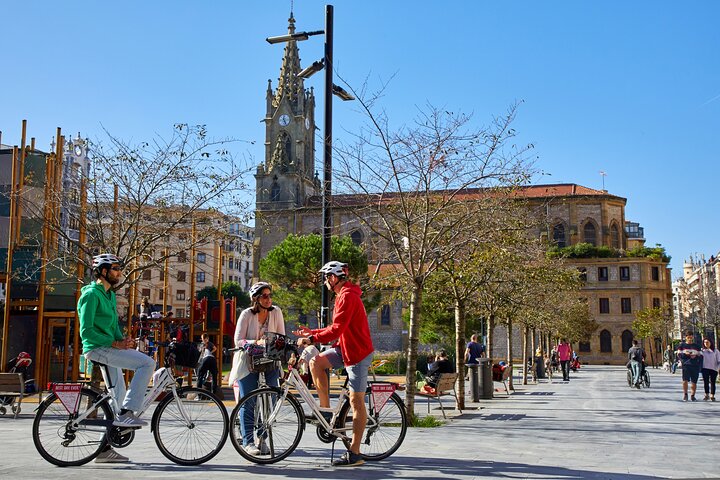 San Sebastian E-bike trour: Basque History and Cultural.