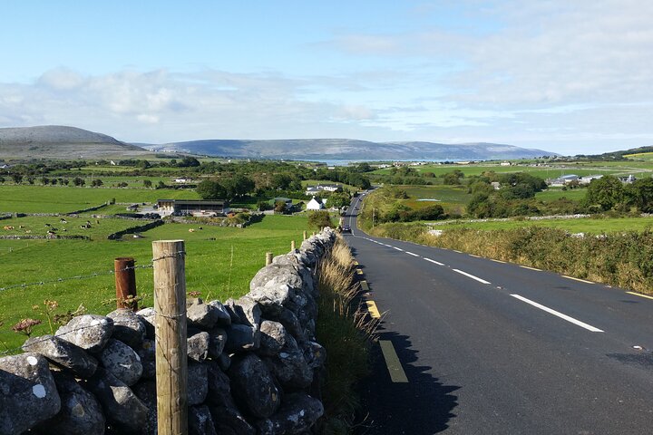 Galway to Aran Islands & Cliffs of Moher Day Tour & Cliffs Cruise