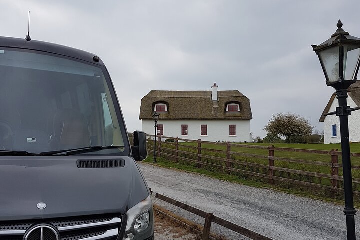 Galway to Aran Islands & Cliffs of Moher Day Tour & Cliffs Cruise