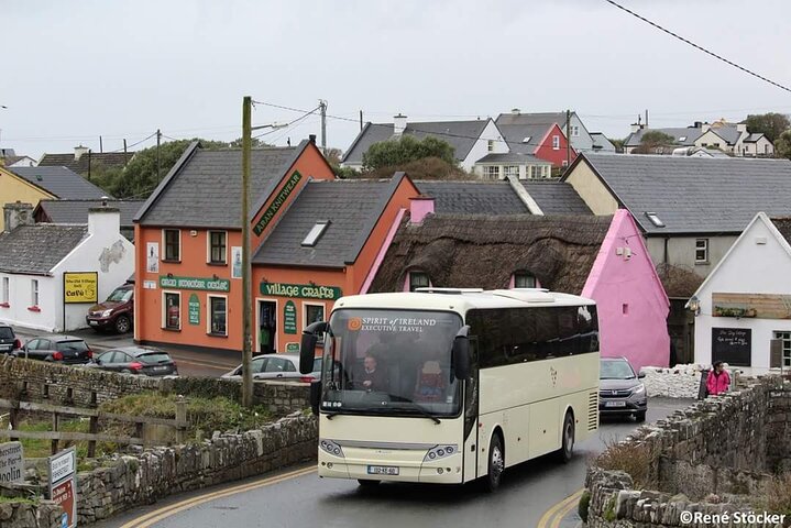 Galway to Aran Islands & Cliffs of Moher Day Tour & Cliffs Cruise