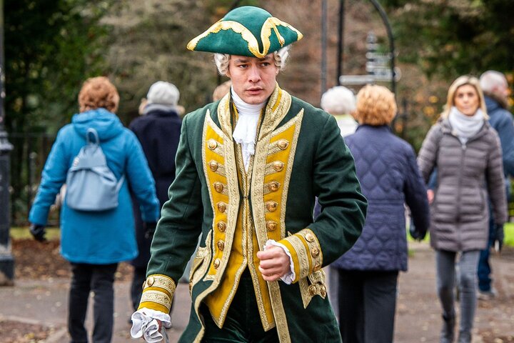 Bridgerton Walking Tour of Filming Locations & Storylines - Bath