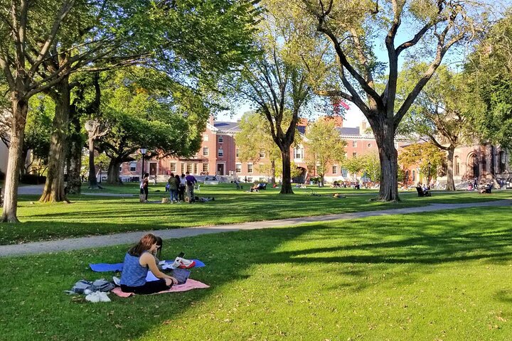 Discover Providence Guided Sightseeing Tour