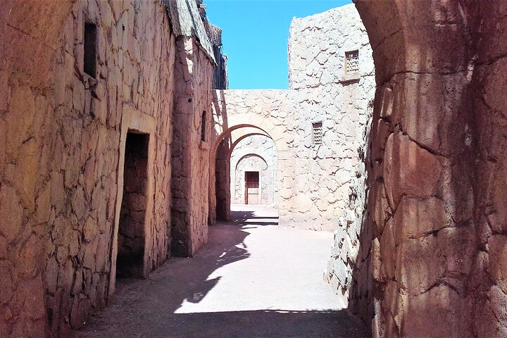 Aït Ben Haddou, Ouarzazate, Atlas Studios. Lunch included..