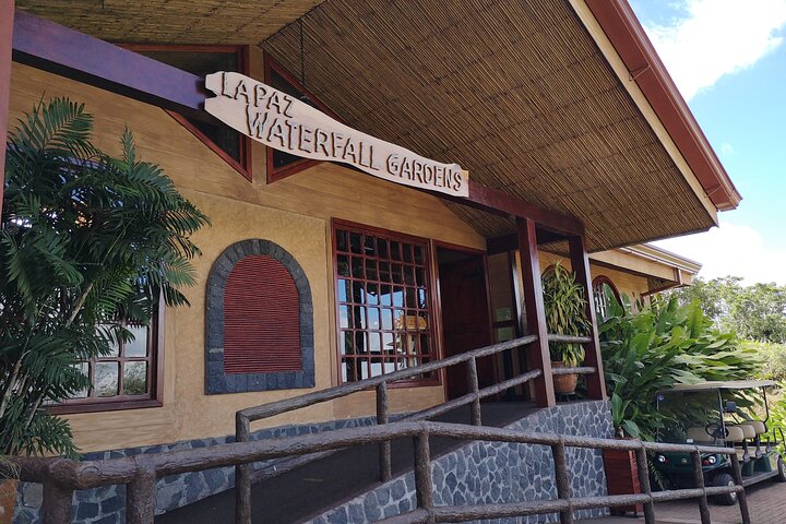 Poas Volcano and La Paz Waterfall Gardens Private Tour