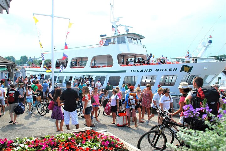 Boston to Martha's Vineyard Day Trip with Optional Island Tour