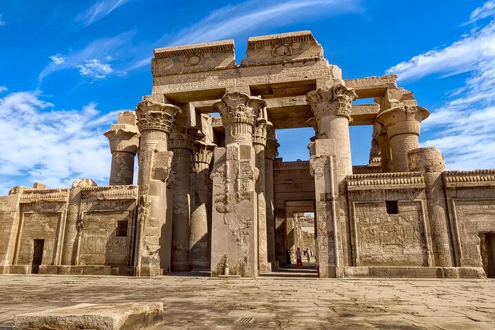 7-Days Tour Cairo and Nile Cruise with Domestic Flights