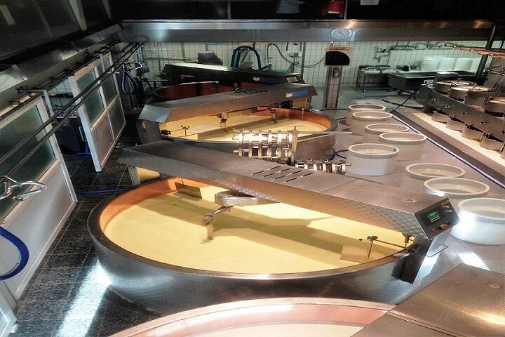 Private Gruyères Tour Including Cheese and Chocolate Factory Visit from Montreux
