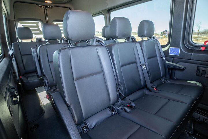 New York City Airport Arrival Transfer by Sprinter LGA JFK EWR
