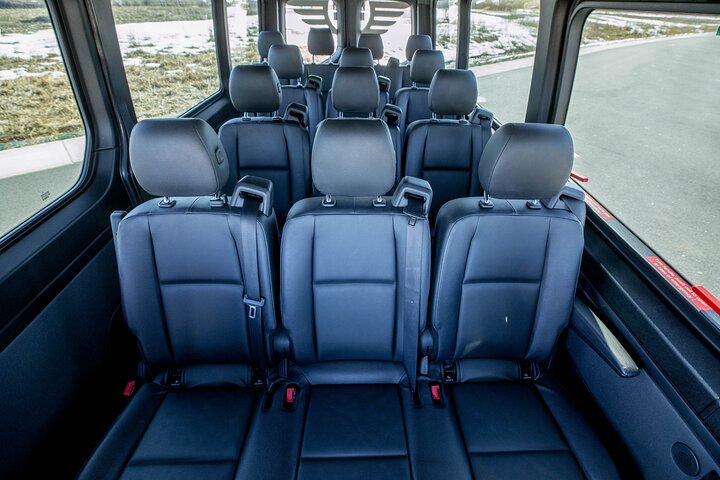 New York City Airport Arrival Transfer by Sprinter LGA JFK EWR