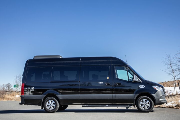 New York City Airport Arrival Transfer by Sprinter LGA JFK EWR