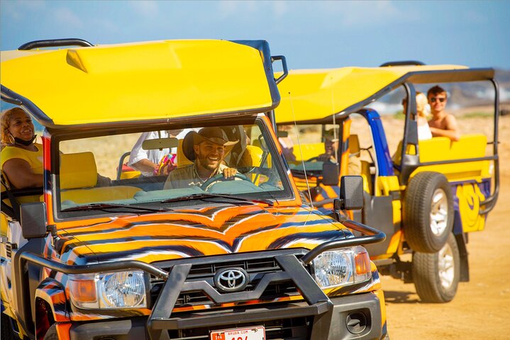 Aruba Natural Pool and Indian Cave Rugged Jeep Safari
